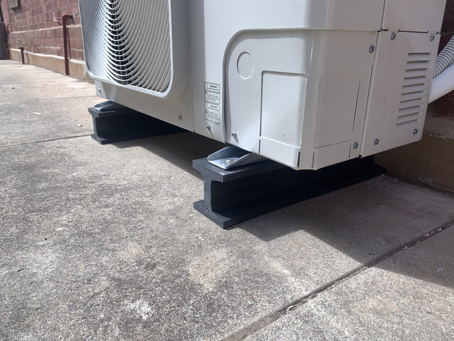 Air Con Mounting Blocks Off White and Black Plastic Forests