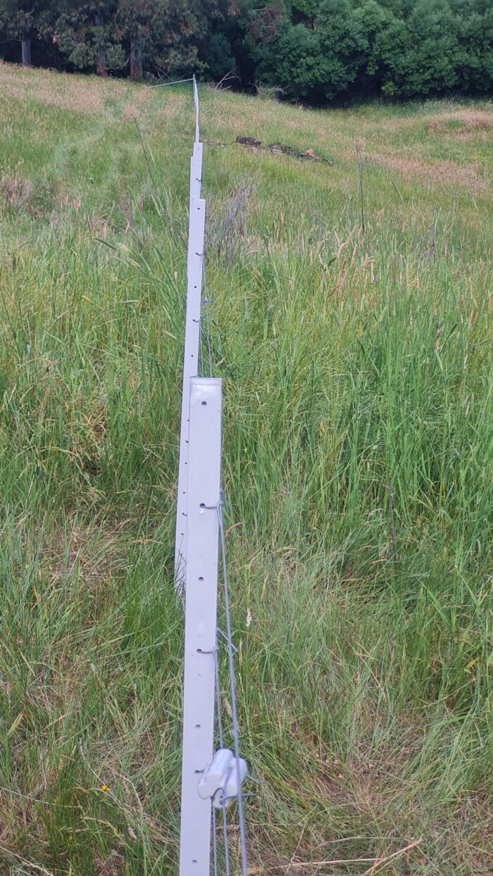 Square Pickets- Solid 38mm x 38mm- Recycled Plastic Mineral Composite - 1650mm & 1800mm- White - Image 3